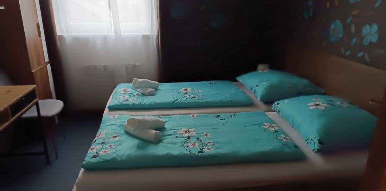 Restaurace a Penzion U Lesa Havířov Exteriér fotografie